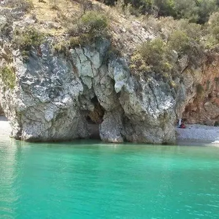 Seaside Astros Getaway - La Maison Etoile Apartment Parálion Ástros